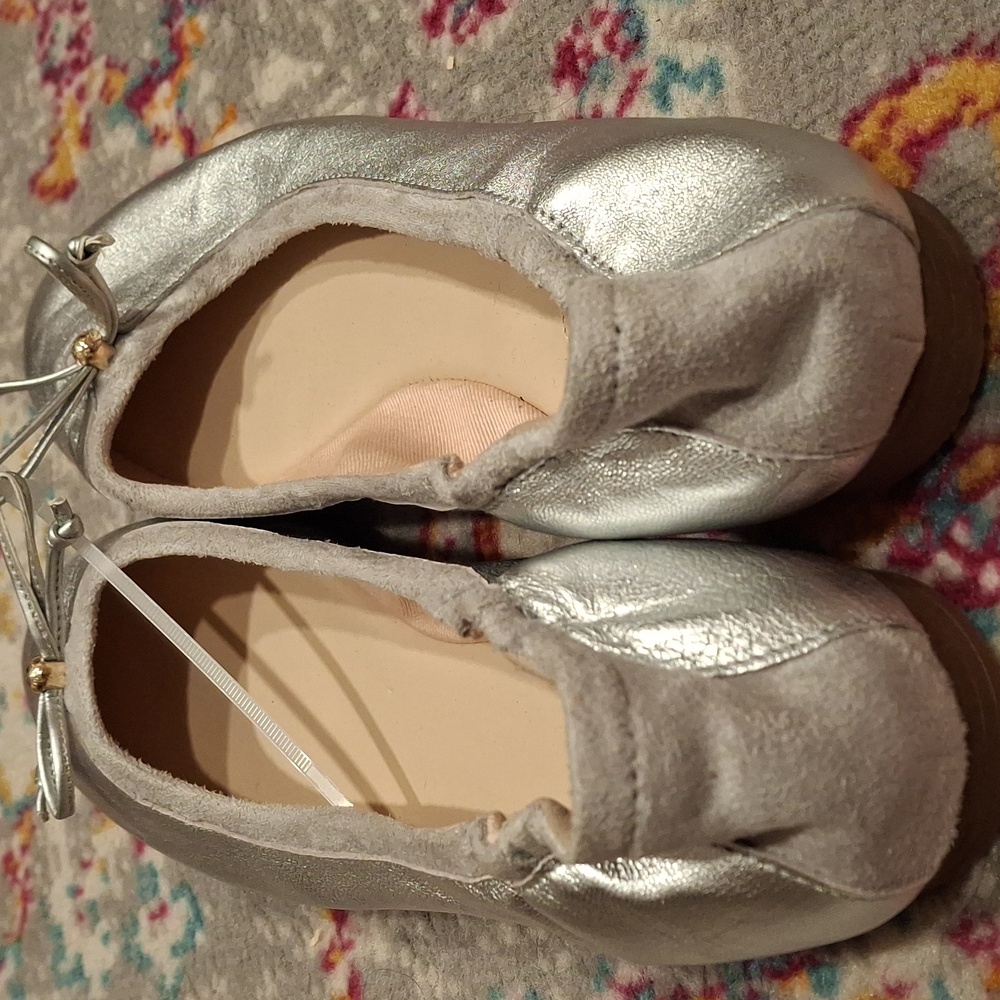 New Cole Haan Silver Ballet Flats - Picture 4 of 5
